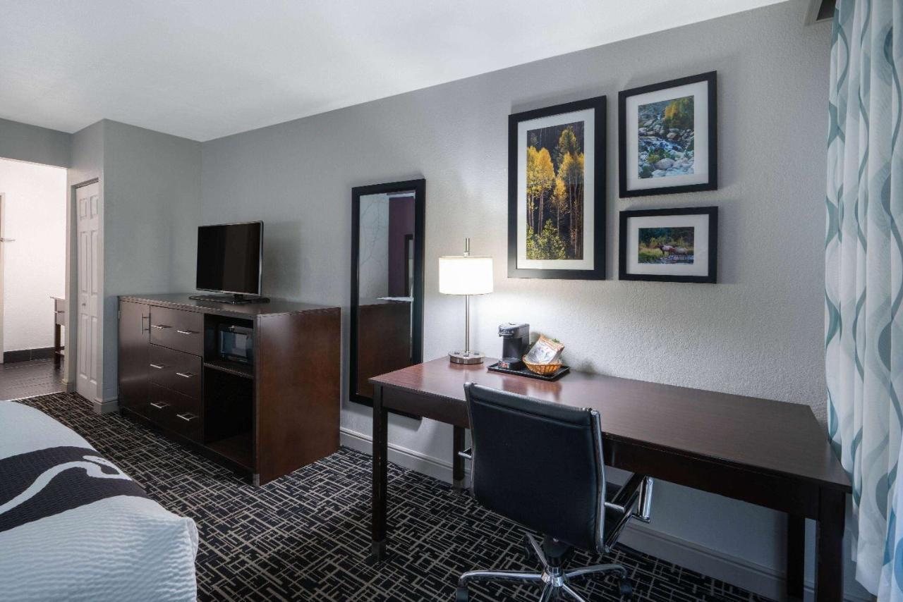 La Quinta Inn & Suites By Wyndham Fort Collins, Colorado Экстерьер фото