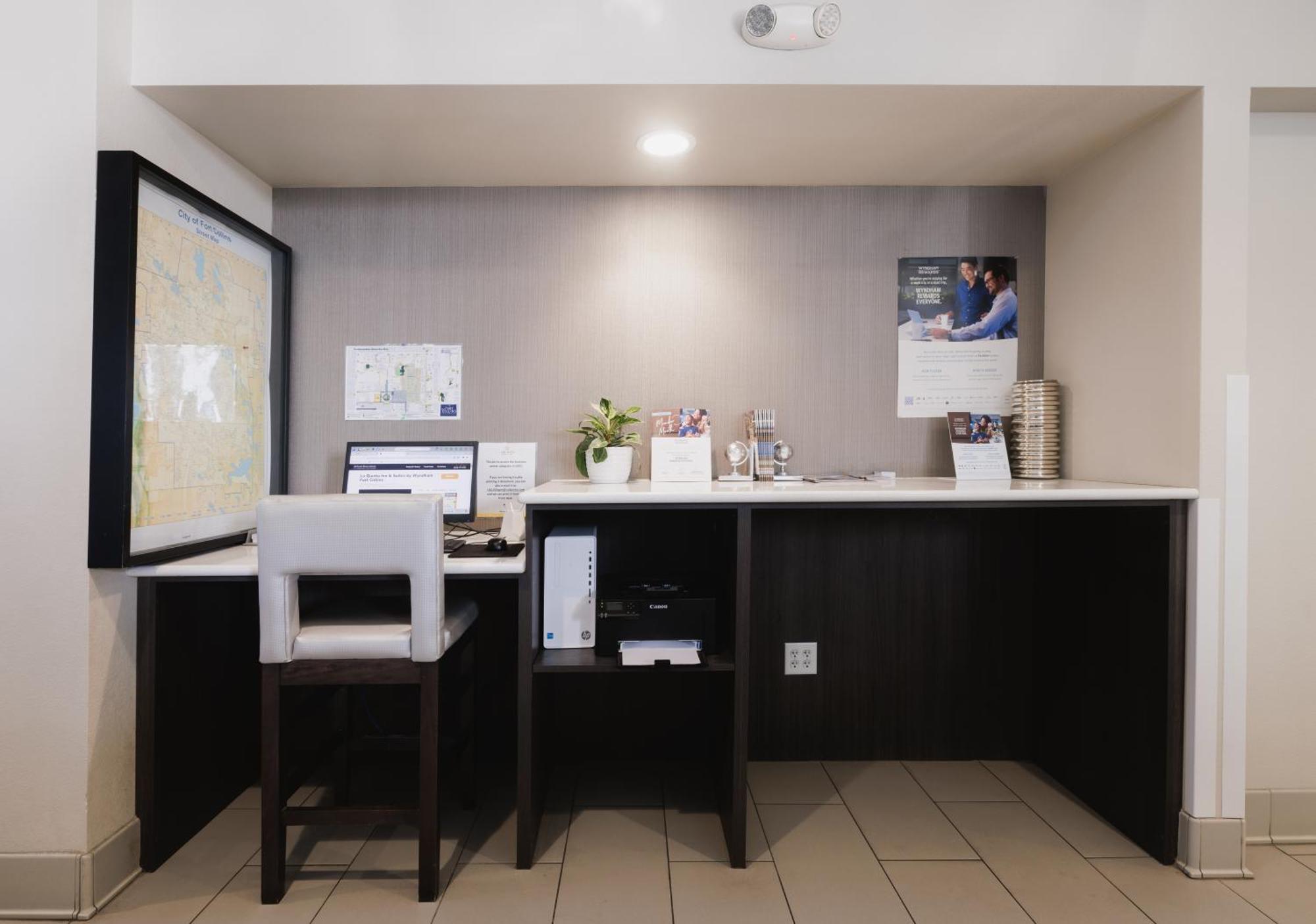La Quinta Inn & Suites By Wyndham Fort Collins, Colorado Экстерьер фото