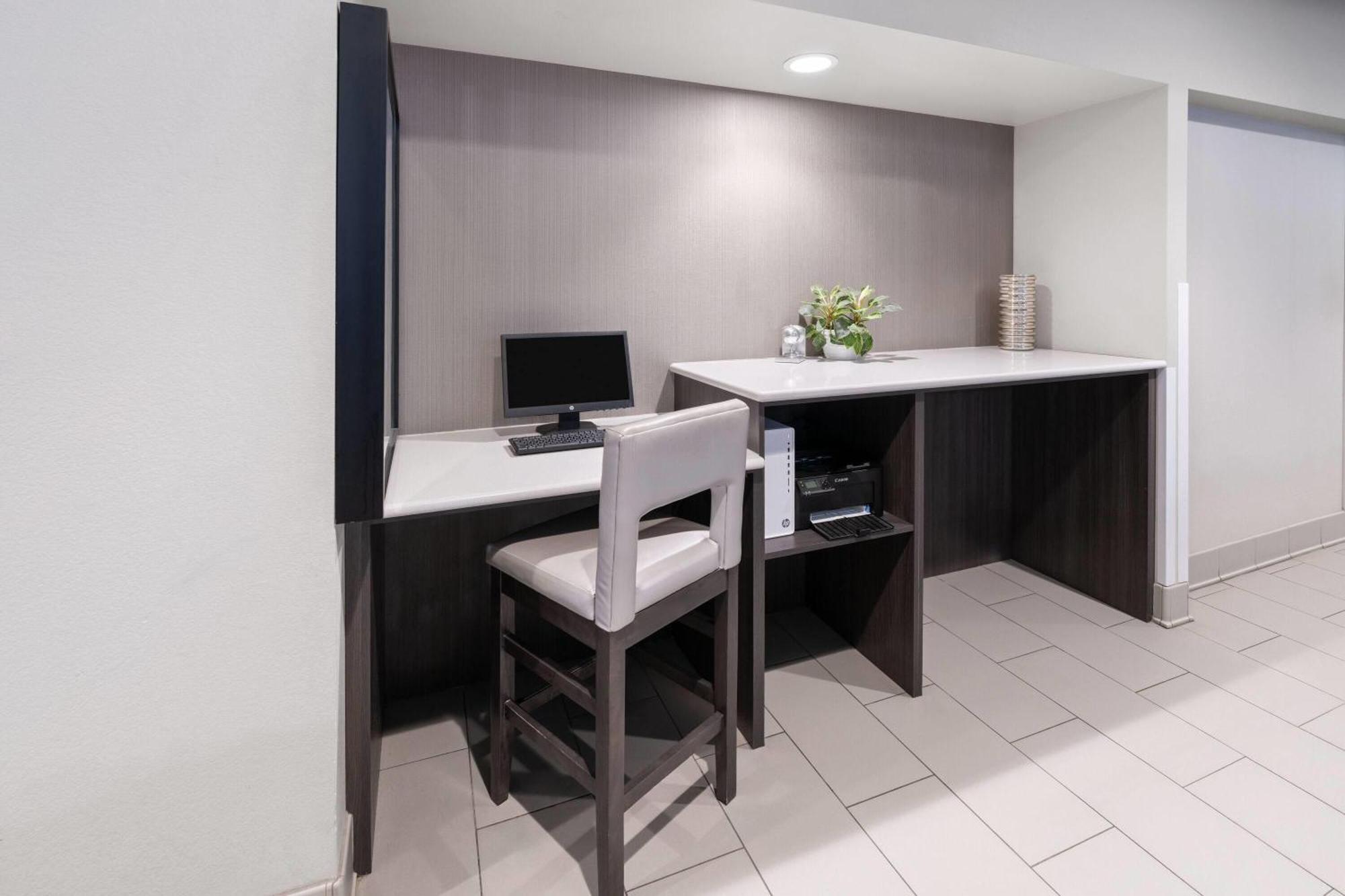 La Quinta Inn & Suites By Wyndham Fort Collins, Colorado Экстерьер фото